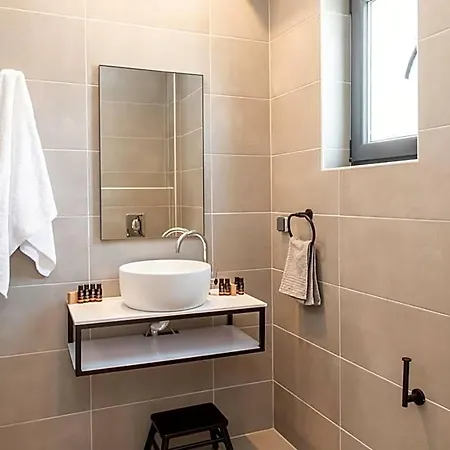 Aparthotel Alemar Tínos