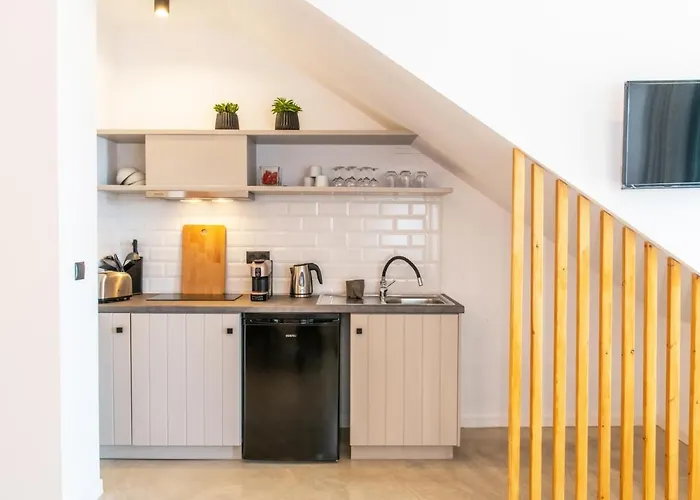 Lägenhetshotell Alemar 4*